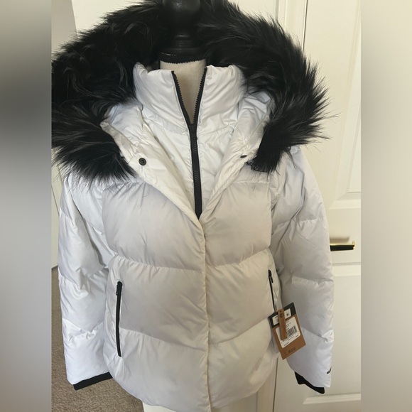 The North Face Jacket - Picture 2 of 11